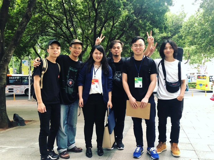 王日暄與茄子蛋的合照（王日暄  提供）圖片