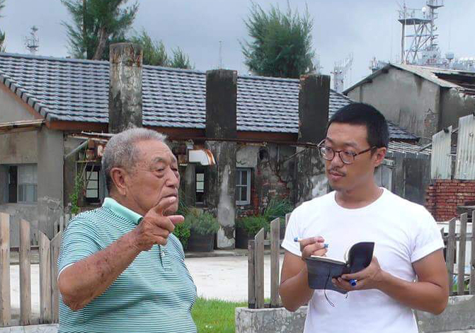 訪談當地耆老  紀錄社區故事（吳瑪悧  提供）圖片
