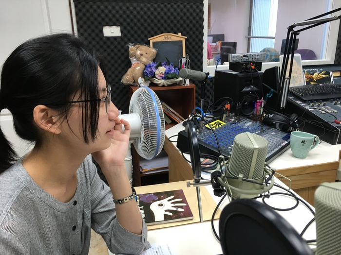 林彤至中廣電台錄音  進行性平教育宣導（林彤  提供）圖片