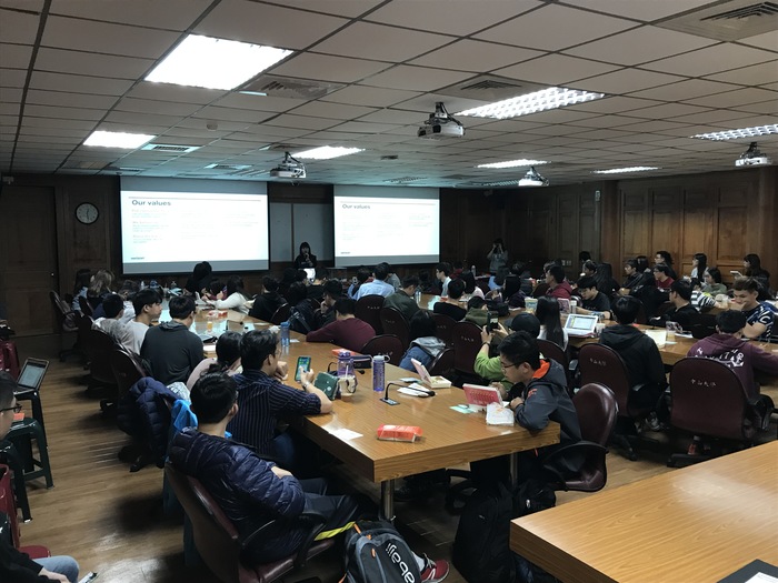 Verizon收購Yahoo!耕耘台灣市場　於各大學積極徵才（鄧宇佑　攝）圖片