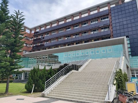 江政傑於中山大學就讀之海工系所在建築（施育良　攝）