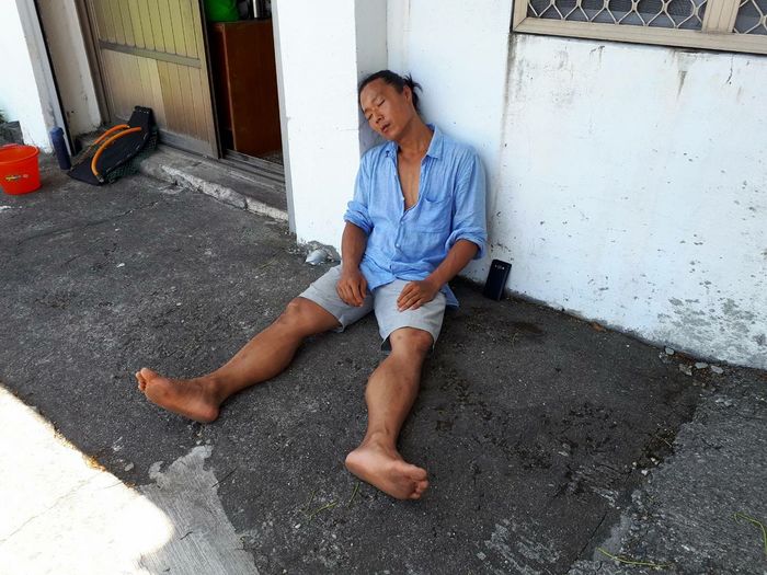 連續數天看日出、走讀東海岸，累倒的汪仁傑  （汪仁傑 提供）圖片
