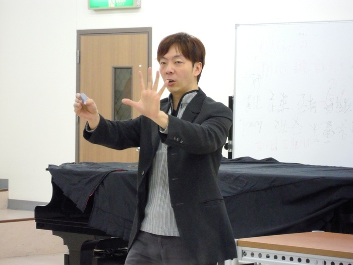 表演俐落大方 自信是成功關鍵圖片