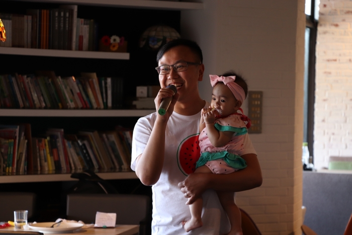 二十四小時不打烊  楊舜淮以服務留住客戶（中山大學外文系  提供）圖片