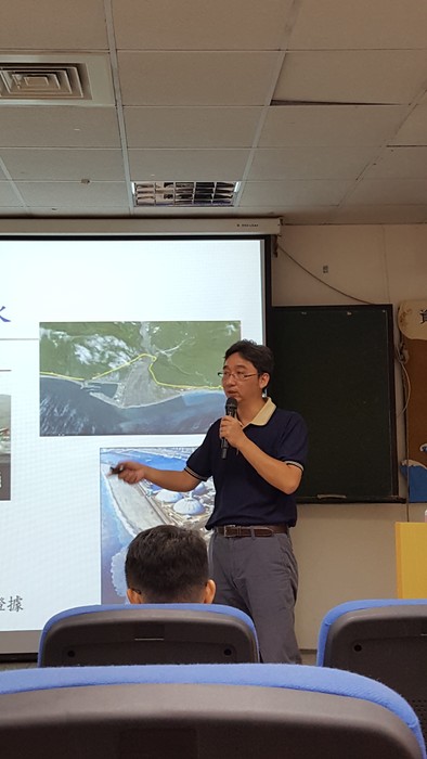 周偉融追隨熱情　海生館公務員化身柯南（中山大學海資系提供）圖片