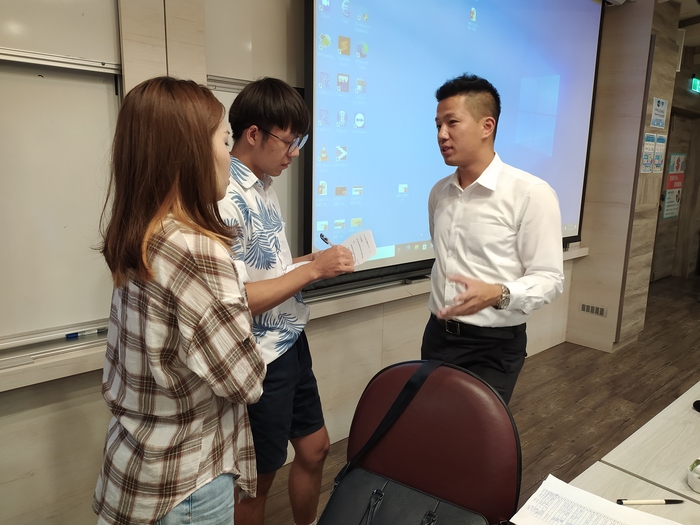 陳冠傑分享對於未來從業人員的看法（邱煜庭　提供）圖片