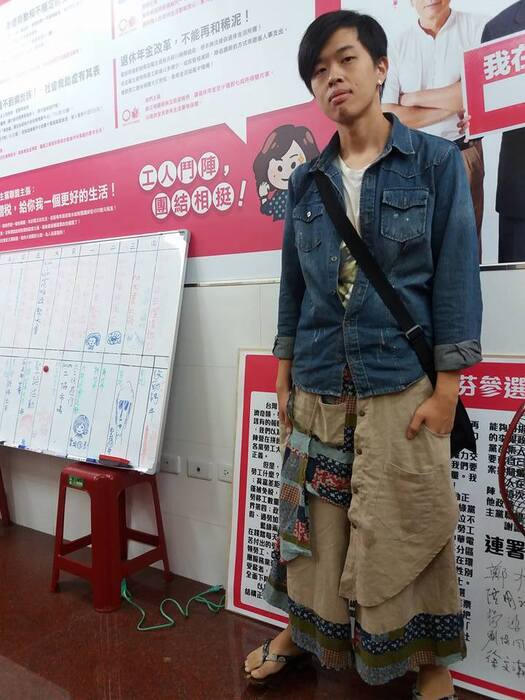鄧宇佑在綠社盟擔任競選助理（鄧宇佑提供）圖片