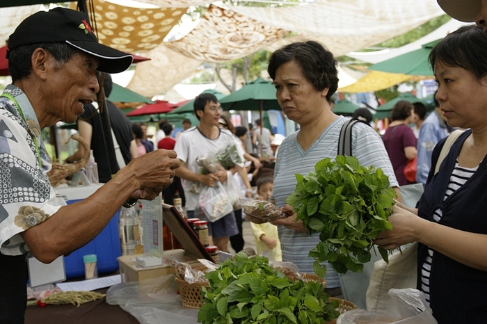 熱心教導有機知識 農民消費者互動佳圖片