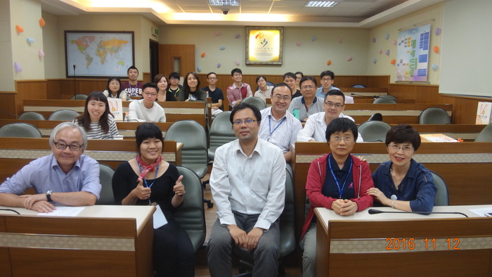 所友回娘家　演講大合照（中山大學政治所　提供）圖片